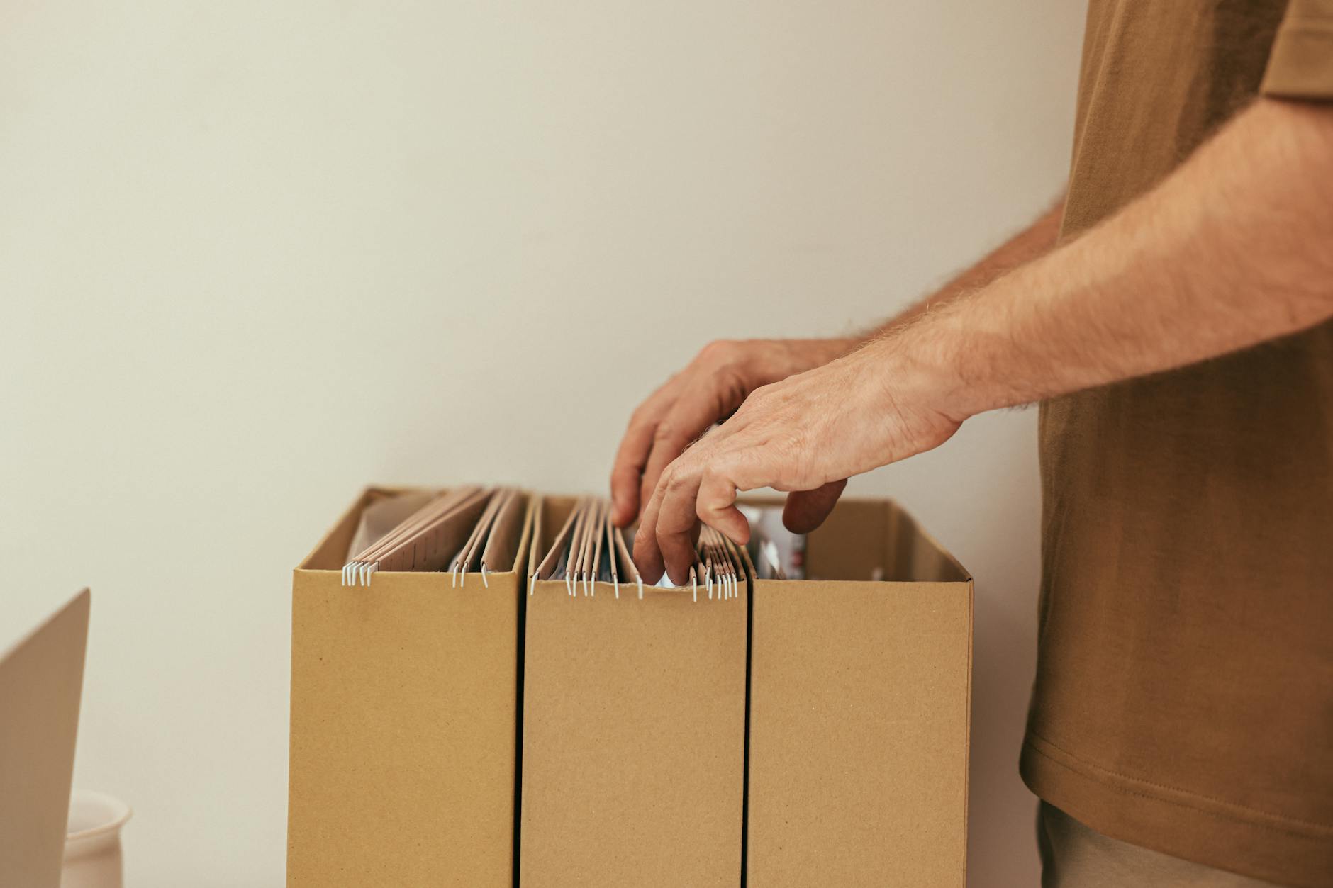 Who Can File Wrongful Death Versus Survival Claims?