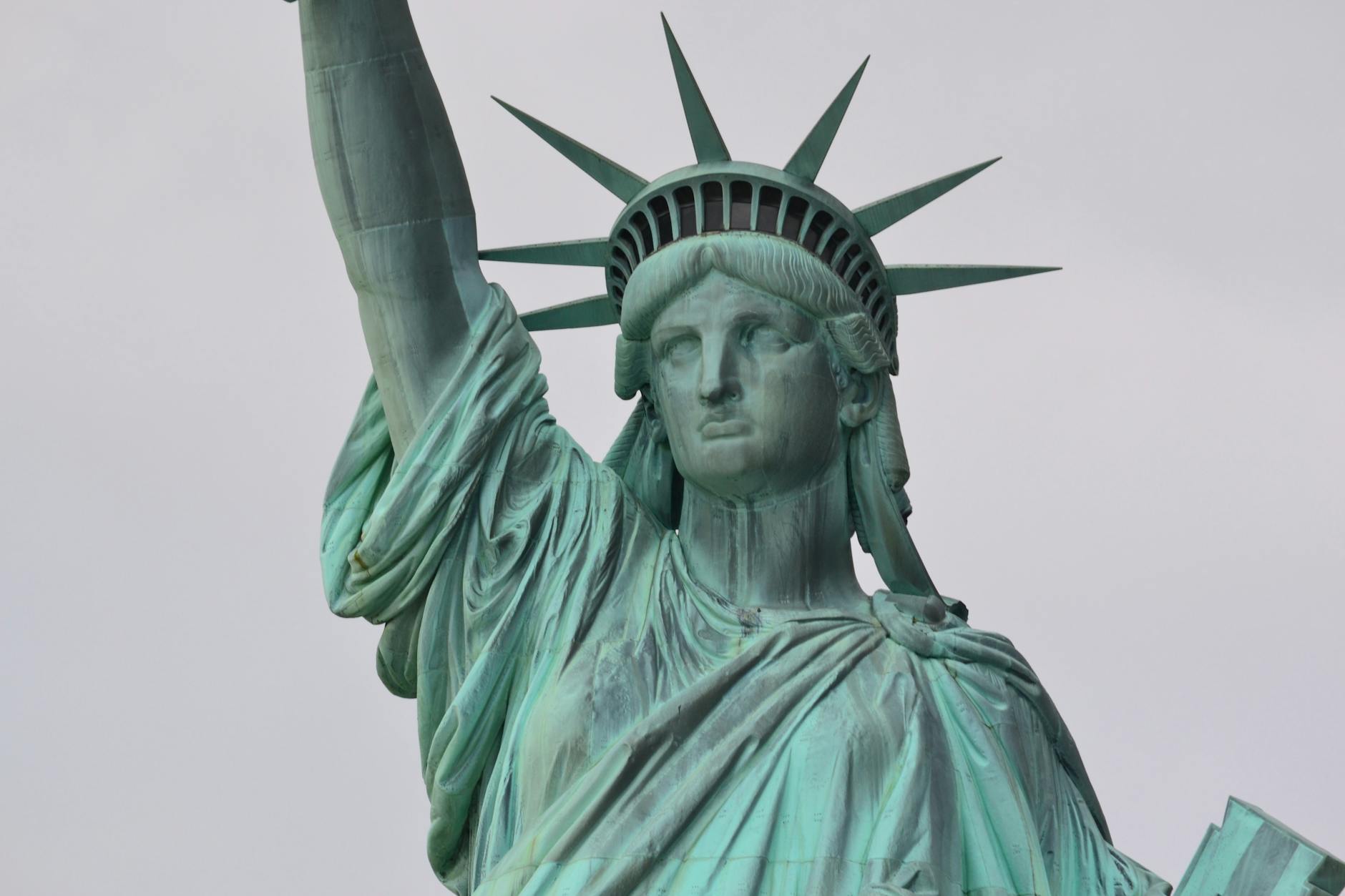 What Does A Immigration Lawyer Do In New York - Featured image