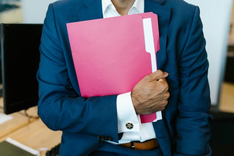 How to File a Personal Injury Claim Without a Lawyer - Featured image