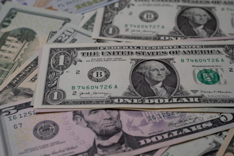 What Are Economic vs Non-Economic Damages - Featured image