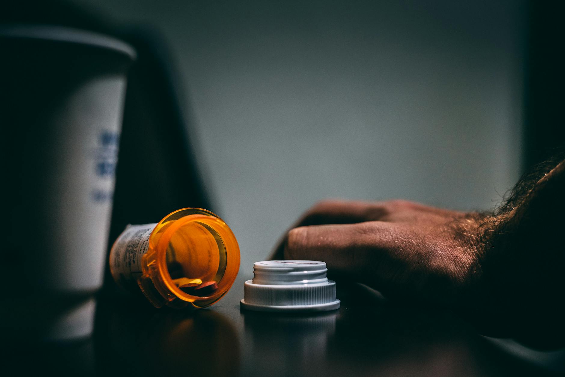 HOW DO DAMAGE CAPS AFFECT MEDICAL MALPRACTICE SETTLEMENTS AND JURY VERDICTS?