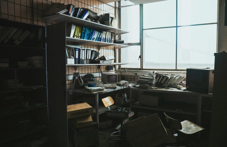 How to File a Lawsuit for Failure to Monitor - Featured image