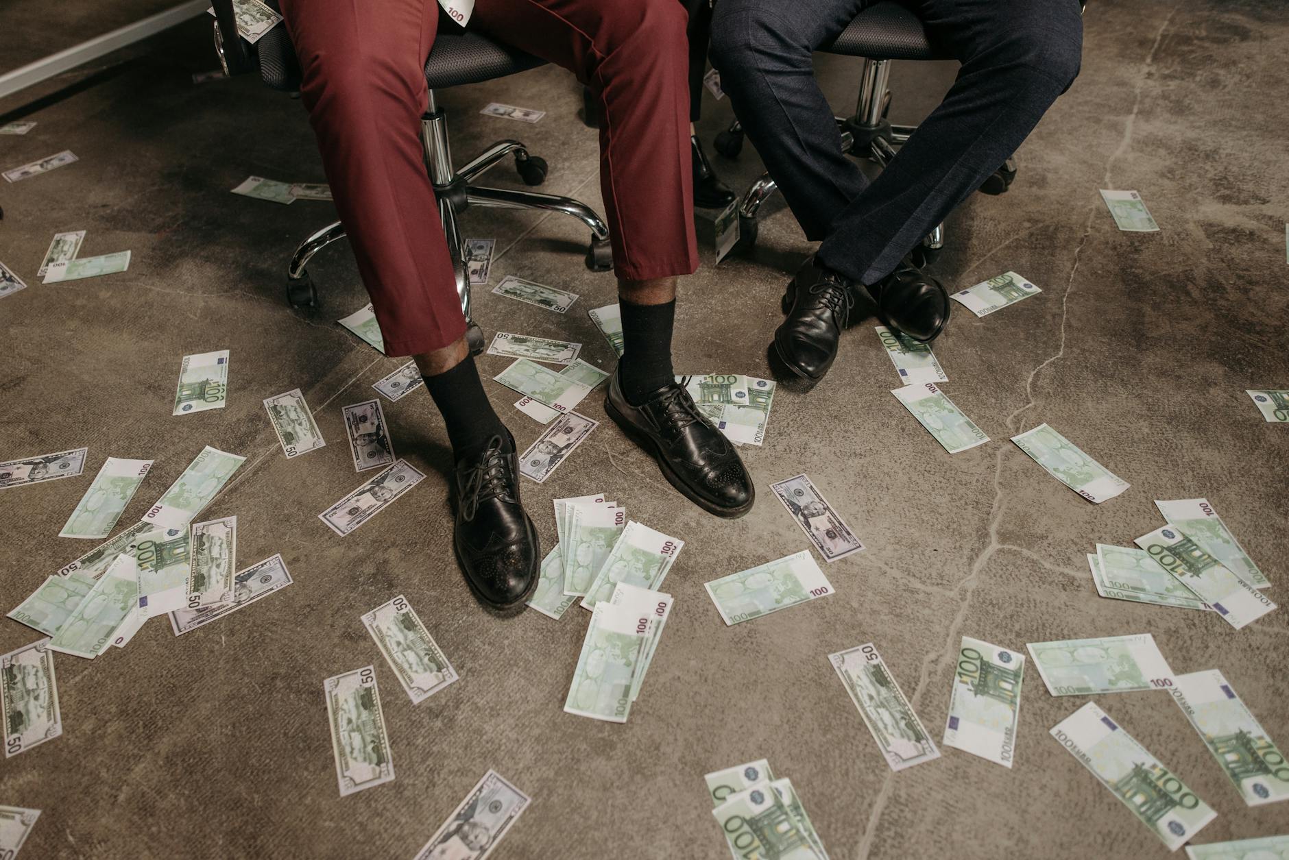 Workers' Compensation Settlements Versus Personal Injury Settlements for Hand Injuries