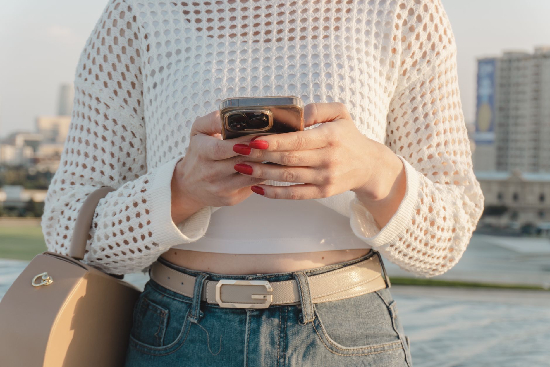 Does Limiting Phone Charge to 80 Percent Extend Battery Capacity More Than Full Charging - Featured image