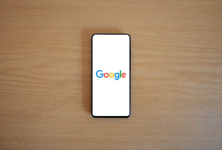 Google Settles Teen's Social Media Addiction Lawsuit as Cases Multiply - Featured image