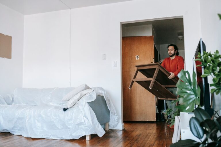 Furniture Failure At Dining Venue Triggers $2.7 Million Damages Settlement - Featured image