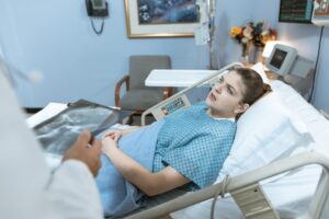 Hospital Negligence Verdict Prompts North Carolina Healthcare Worker Salary Increases - Featured image