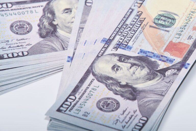 Settlement reaches $1.9 million for professor dismissed from university position - Featured image