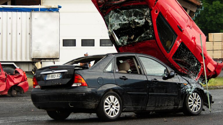 Car Accident Settlement Damages Guide: Economic and Non-Economic Losses - Featured image