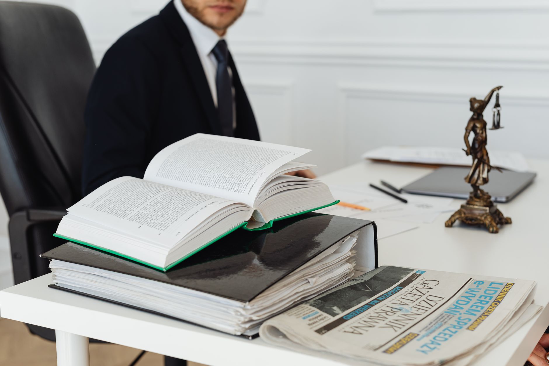 Insurance firms battle emerging artificial intelligence liability exposure risks - Featured image