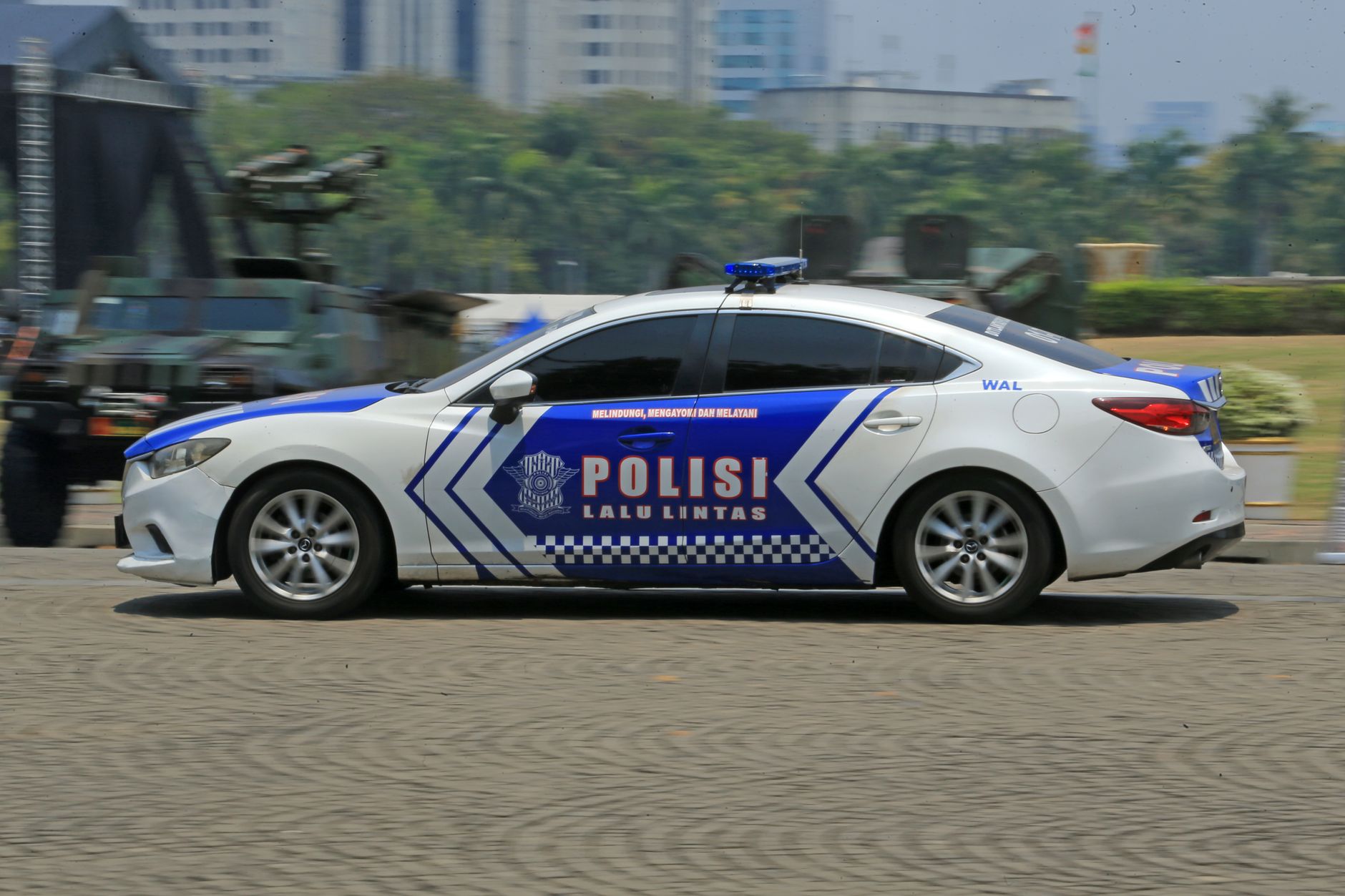 A Police Pursuit Ending in a Bystander Crash: Settlement, Trial, and Appeal Issues Explained - Featured image