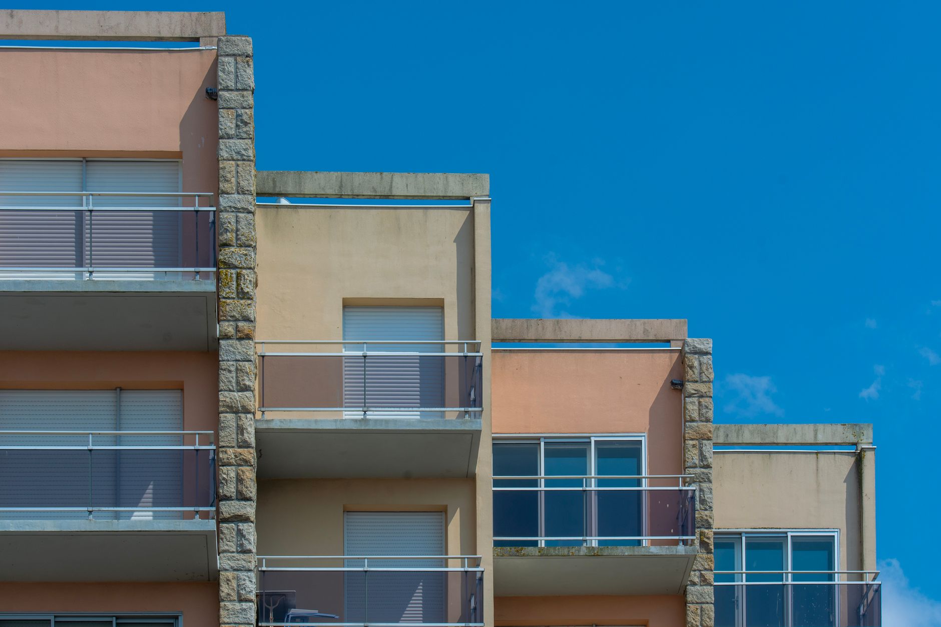A Tenant Class Challenging Hidden Apartment Fees: How Would the Court Review Attorney Fees and Incentive Awards? - Featured image